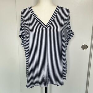 Gap short sleeve striped top